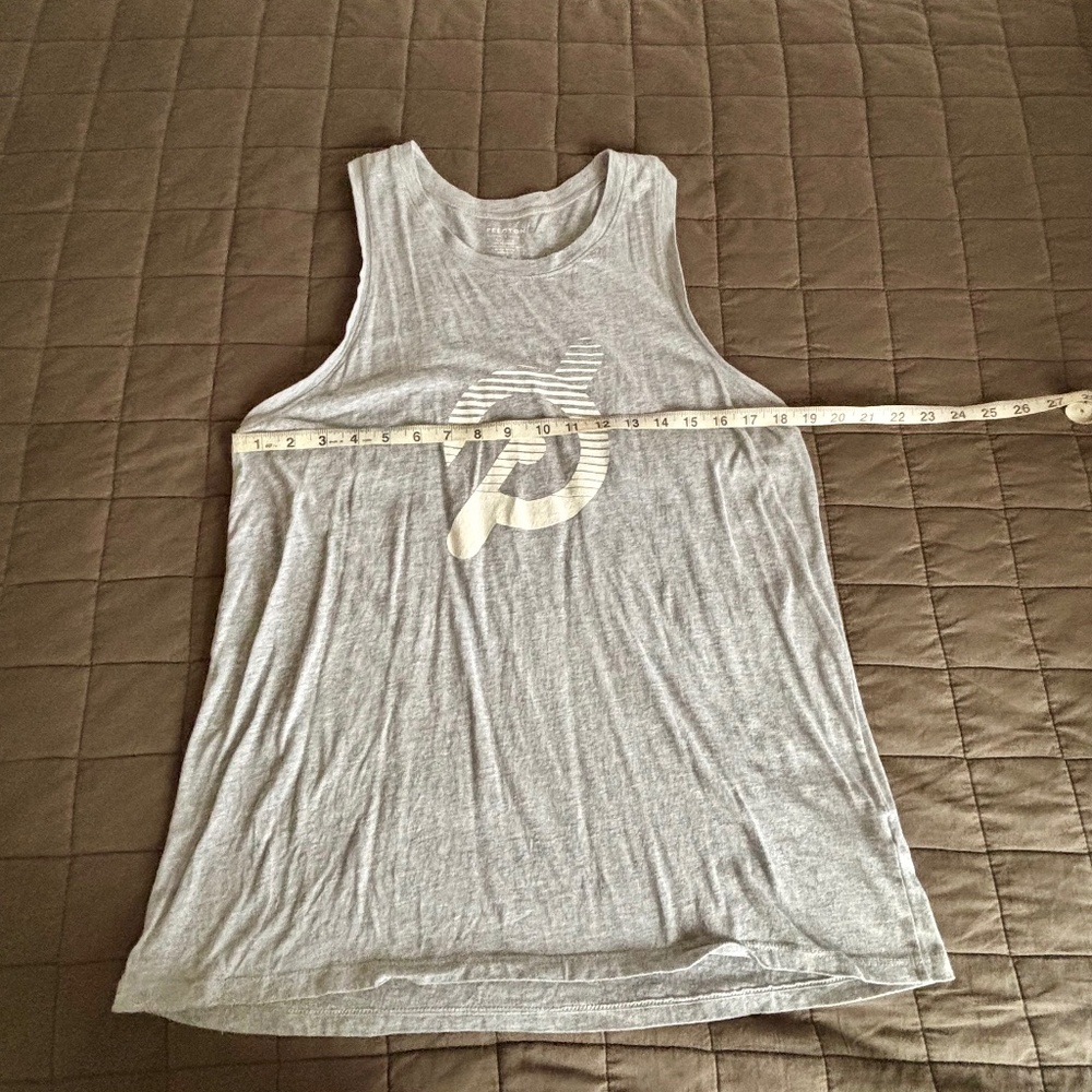 Grey Peloton Tank Women's Large